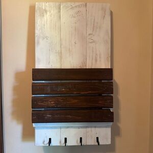 Rustic Style Wall Organizer, homemade by Loop & Ladder